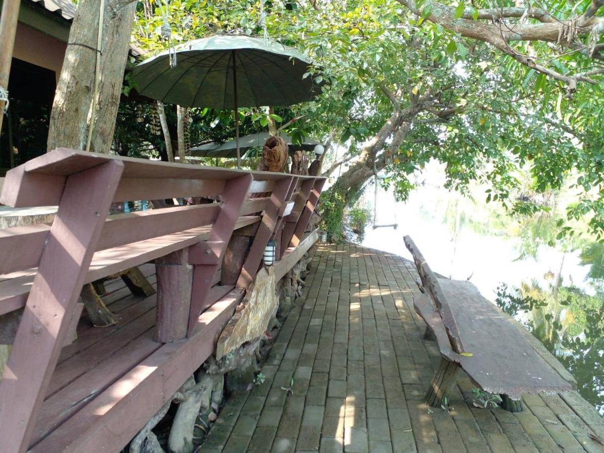 BaanSuanLeelawadee Resort Amphawa Bagian luar foto