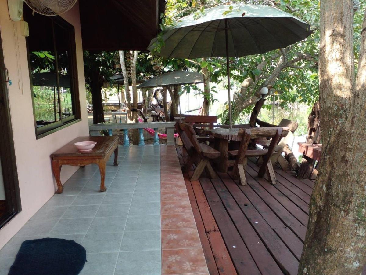 BaanSuanLeelawadee Resort Amphawa Bagian luar foto