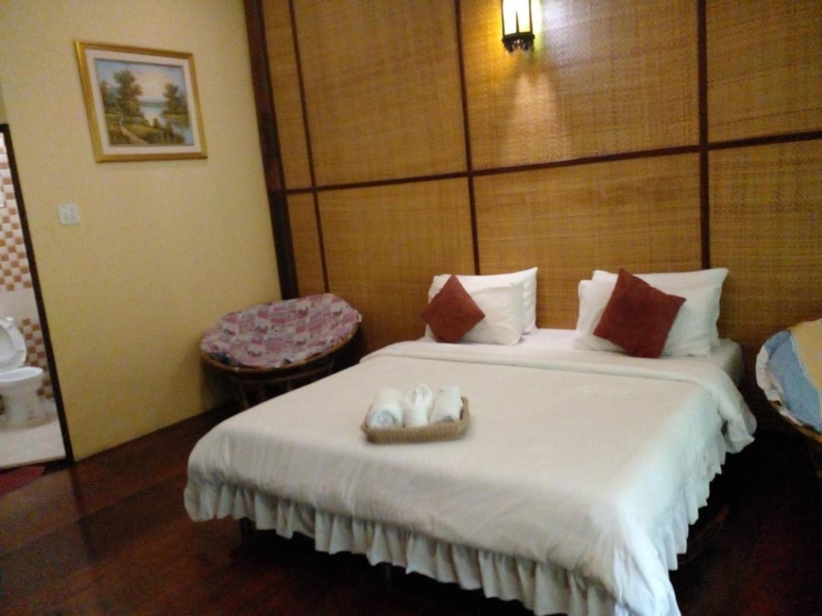 BaanSuanLeelawadee Resort Amphawa Bagian luar foto