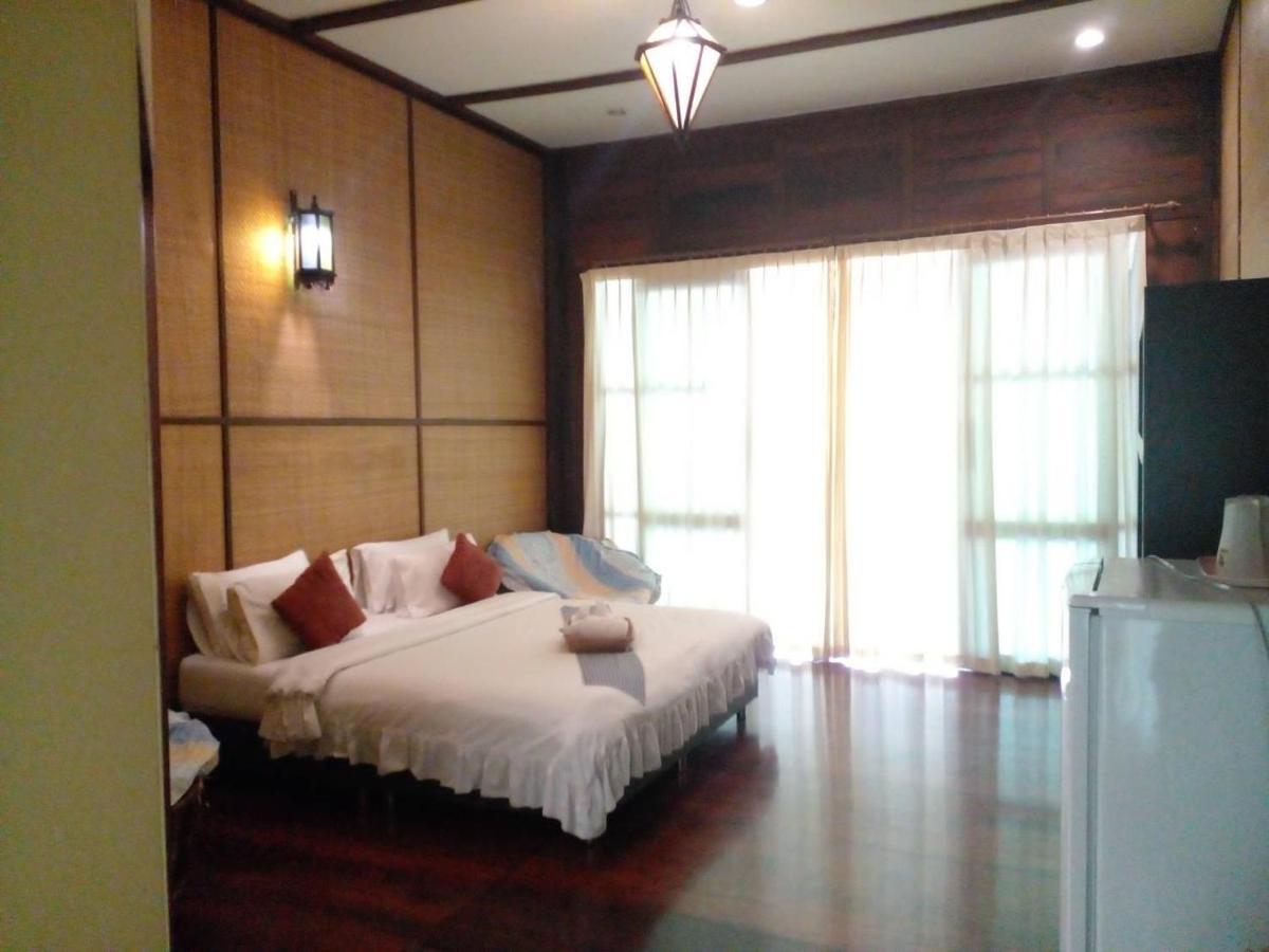 BaanSuanLeelawadee Resort Amphawa Bagian luar foto