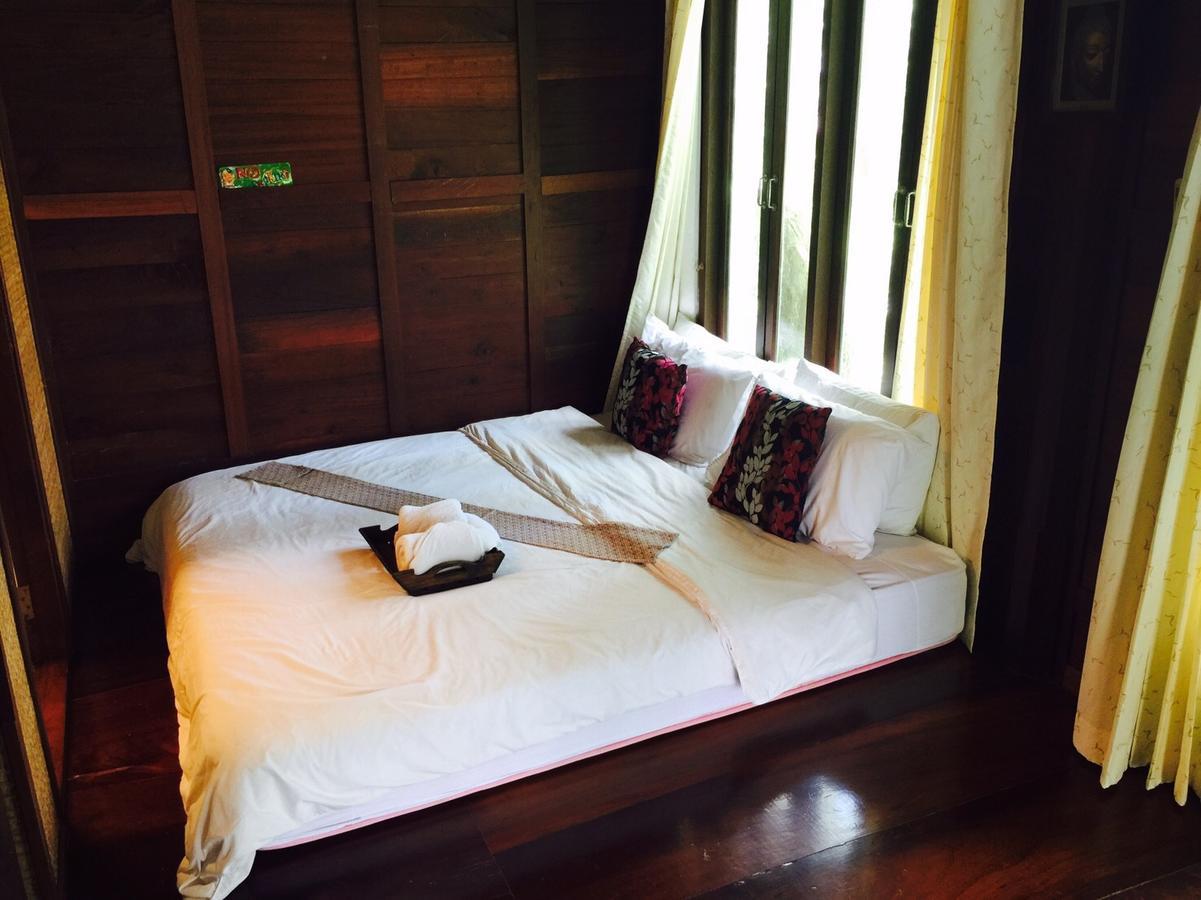 BaanSuanLeelawadee Resort Amphawa Bagian luar foto