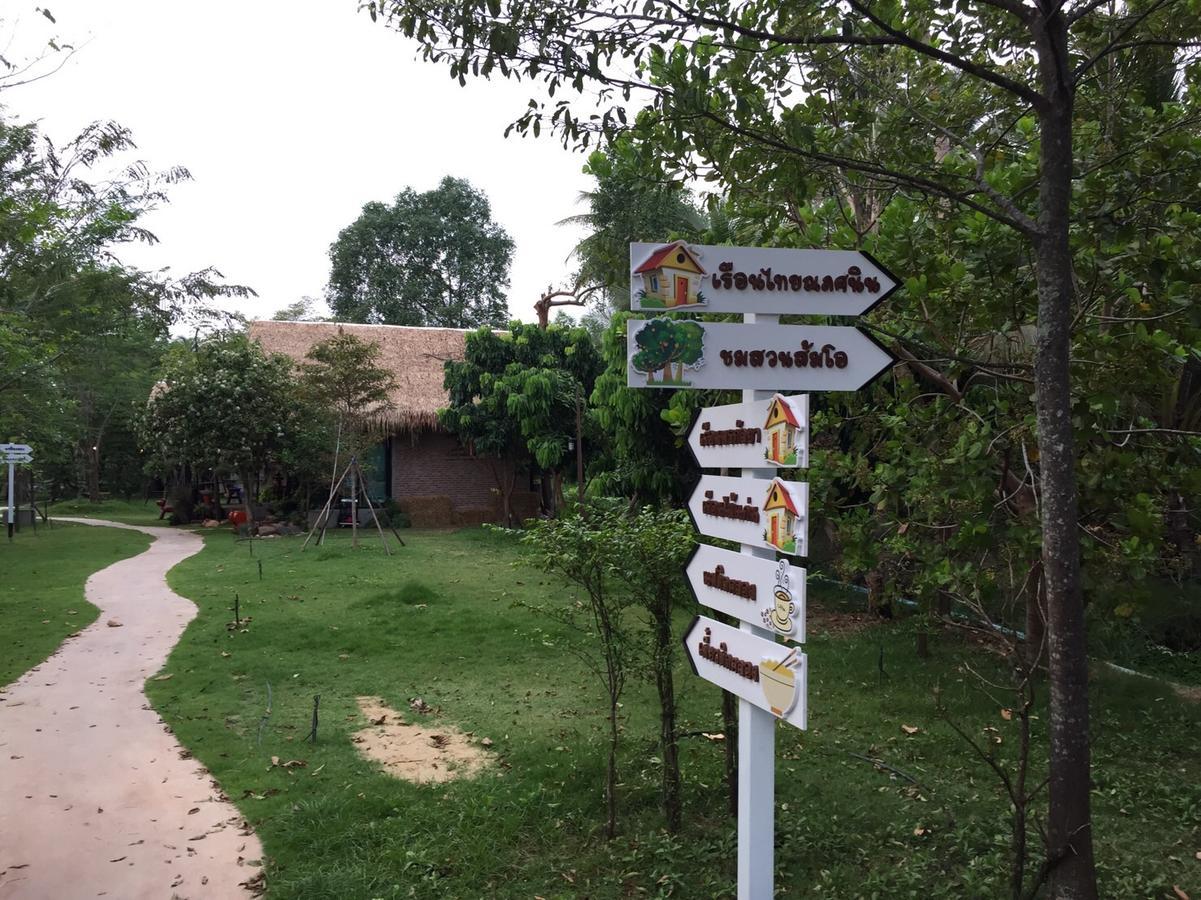 BaanSuanLeelawadee Resort Amphawa Bagian luar foto